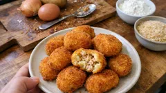 전자레인지로 감자 익혀 더 빠르게—담백한 닭고기 감자 크로켓 만들기